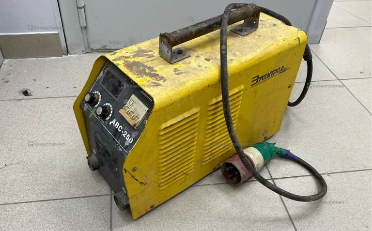 Сварочный аппарат ARC-250 380v