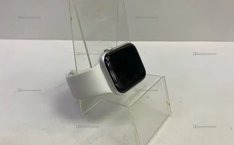 Часы Apple Watch SE 2023 40mm