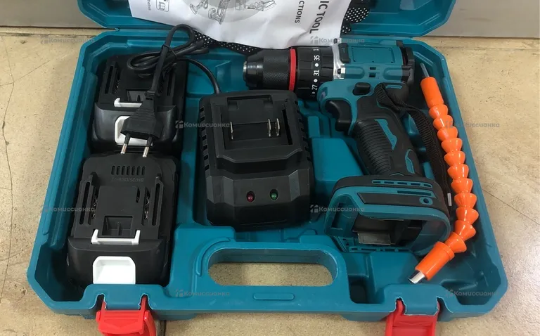 Шуруповерт Makita 24V реп.бесщеточный ударный с набором