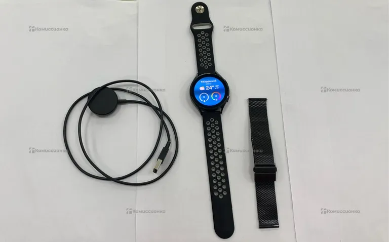 Смарт-часы Samsung Galaxy Watch4 SM-R870