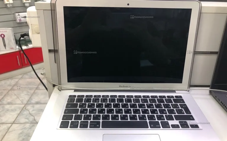 Ноутбук MacBook Air 13 (2011)