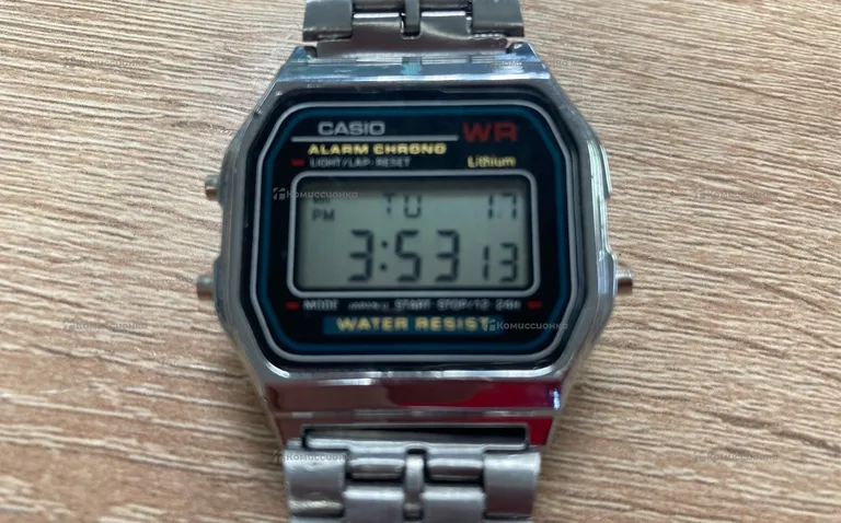 Часы  Casio