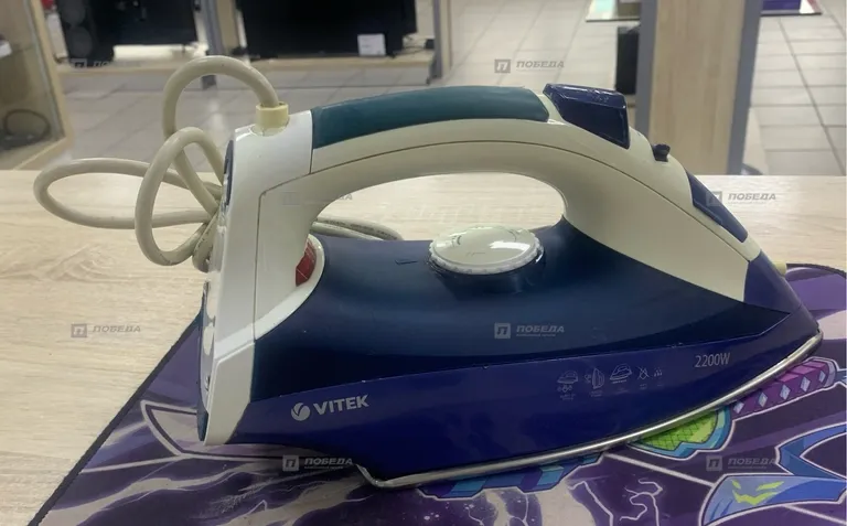 Утюг Vitek 2200w