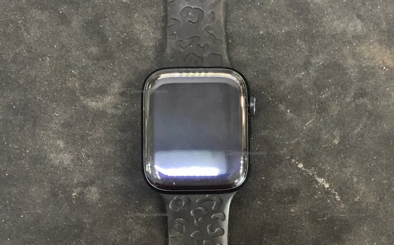 Часы  apple watch se 2 44 mm
