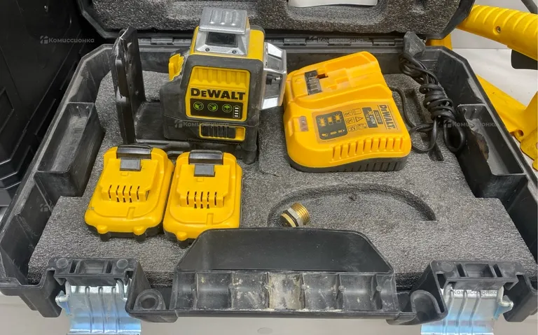 Лазерный уровень dewalt DCE089D1G