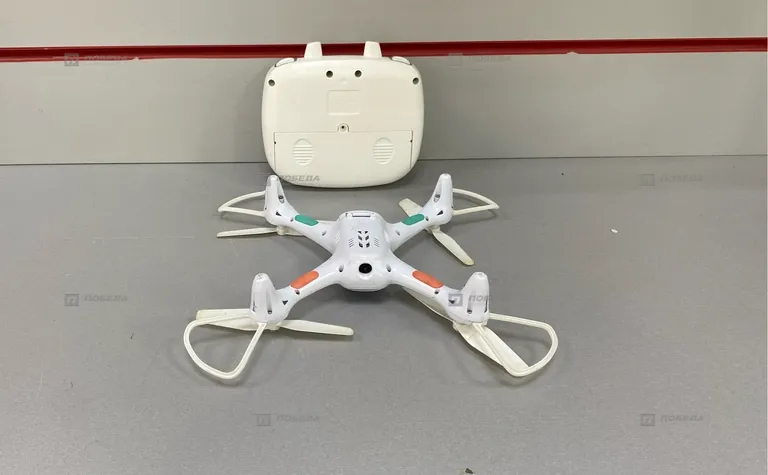 Квадрокоптер Syma X15W