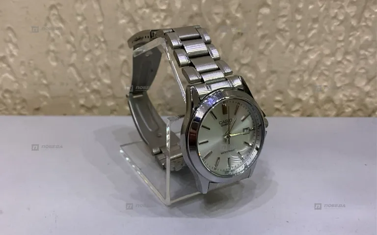 Часы Casio quartz Hyx