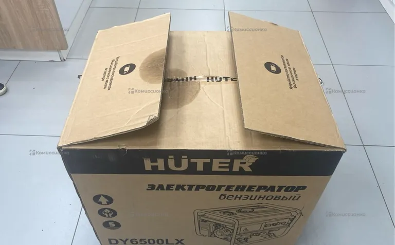 Бензиновая электростанция Huter DY6500LX