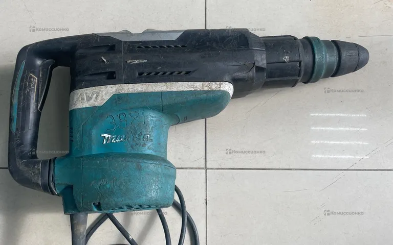 Перфоратор makita HR5212C