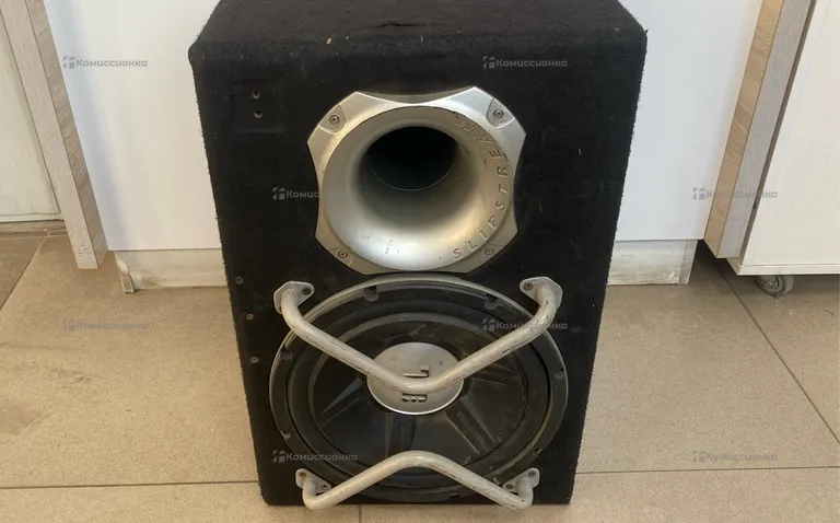 Сабвуфер  JBL Slipstream