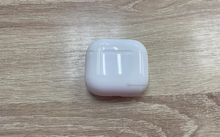 Наушники  AirPods 4