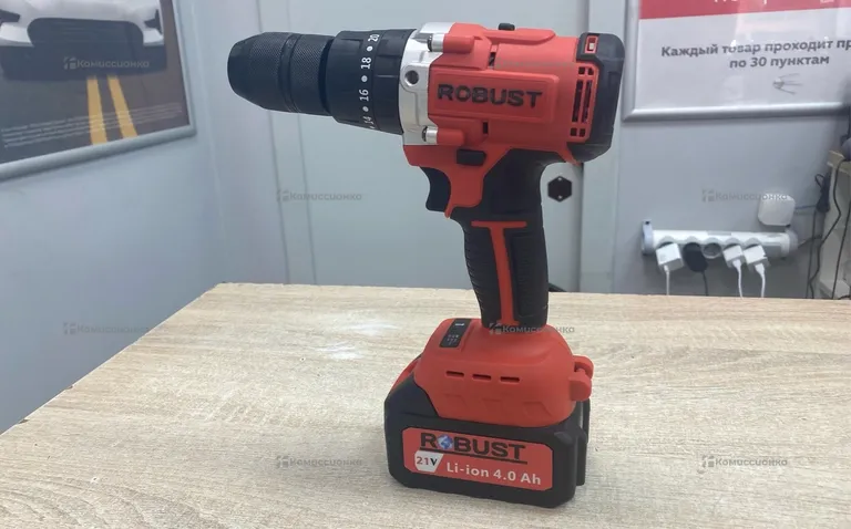 Шуруповерт Robust  RB18013H