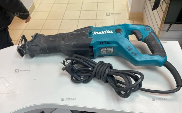 Пила Makita JR3061T