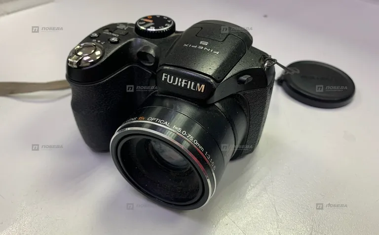 Фотоаппарат Fujifilm Finepix s1600