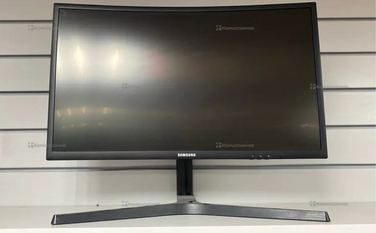 Samsung C24FG73FQI