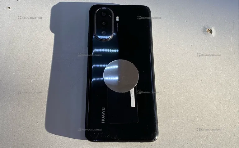 Huawei Nova Y70 4/128 ГБ