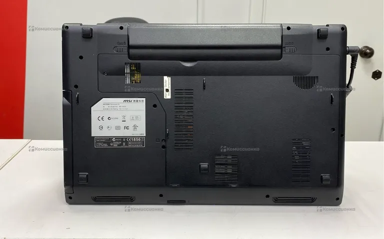 Ноутбук MSI i5-2450M/GT 635M/8RAM/300HDD