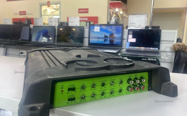 Усилитель  Fusion PP-AM8004 800Вт
