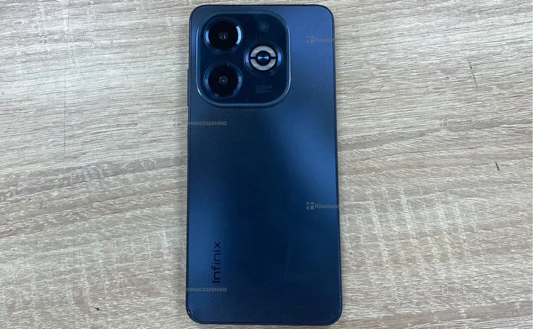 Infinix smart 8 plus 4/64