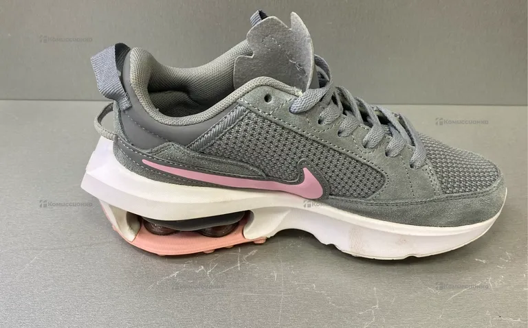 Кроссовки Nike 37,5p
