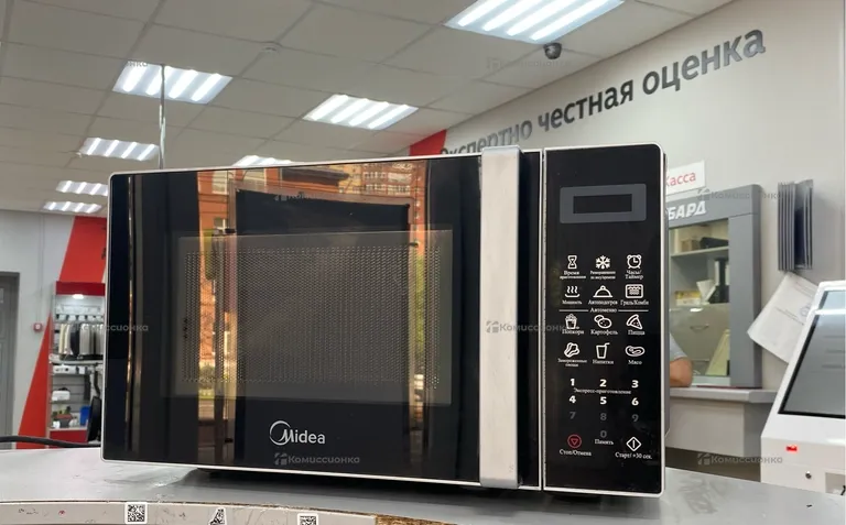 Микроволновая печь  Midea  EG820CXX