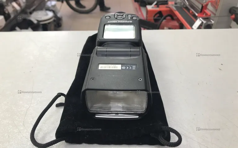 Вспышка Speedlight RT-950