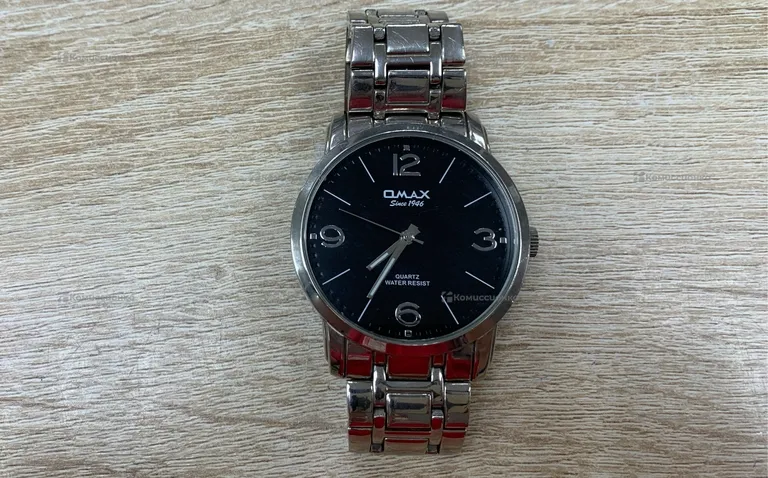 Часы  omax 1946