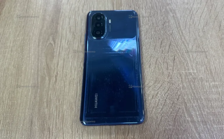 Huawei Nova Y70 4/128 ГБ