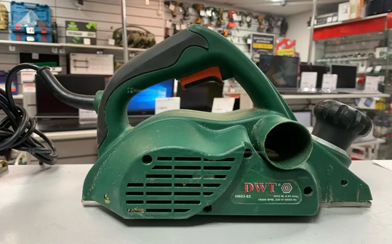 электрорубанок dwt hb03-82