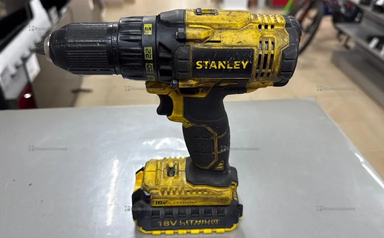 Дрель-шуруповёрт STANLEY SCD20C2K