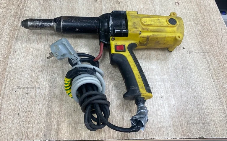 Электрический заклепочник Absolut SK 1006