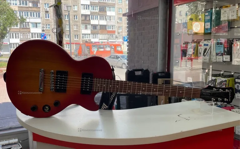 Электрогитара Epiphone Les Paul Special Satin E1 H