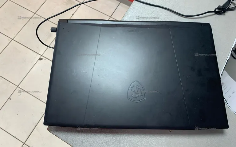Ноутбук  MSI KATANA 17 B12U