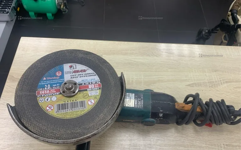 УШМ makita GA9010C