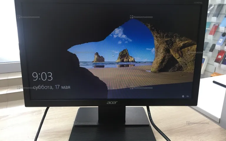 Монитор Acer V196HQLAb