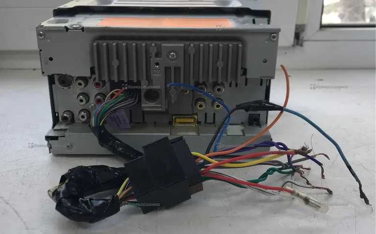 Автомагнитола  Pioneer AVH-1400DVD
