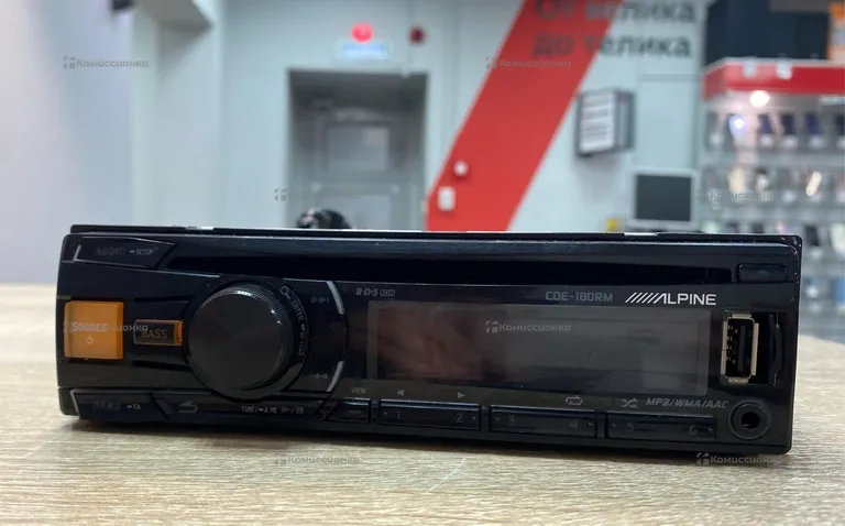 Автомагнитола Alpine CDE-180RM