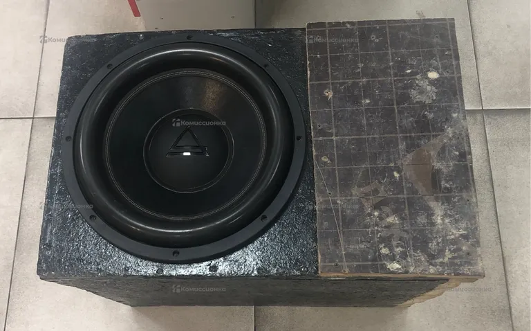 Сабвуфер  Aura venom D2 15