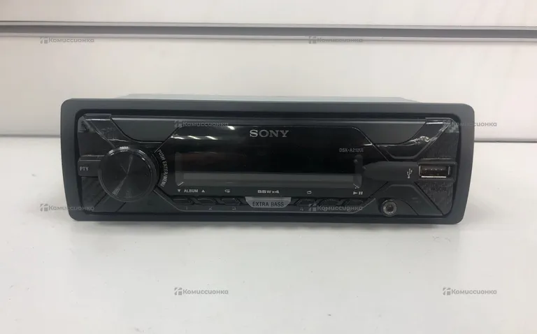 Автомагнитола Sony DSX-A212UI