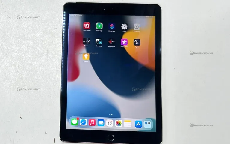 Планшет Apple iPad Air 2 A1567