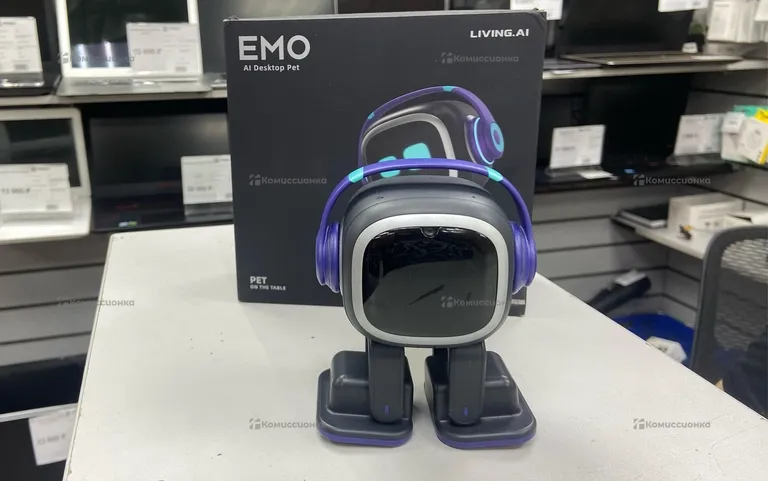 Робот emo 1