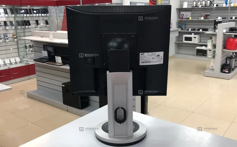 Samsung SyncMaster 713BM