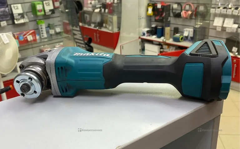 аккумуляторная ушм Makita (китай)