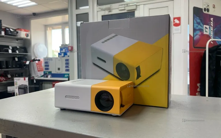 Проектор  Led Projector