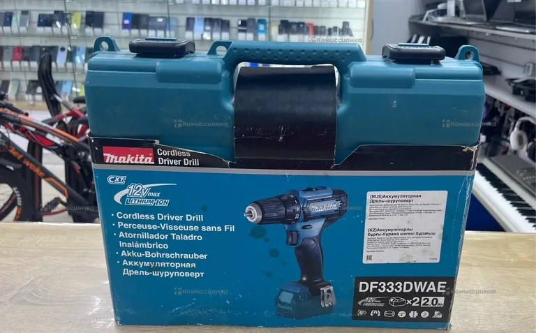 Аккумуляторная дрель-шуруповерт Makita DF333DWAE