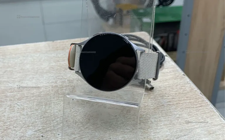 Часы  Galaxy watch 7 44 mm