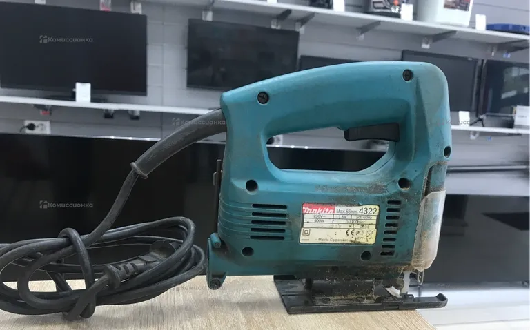 Электролобзик makita 4322