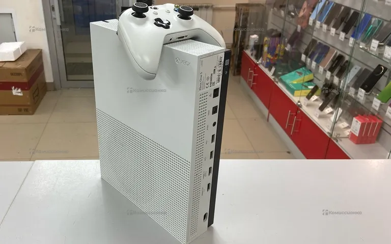 Приставка Xbox One S 512gb