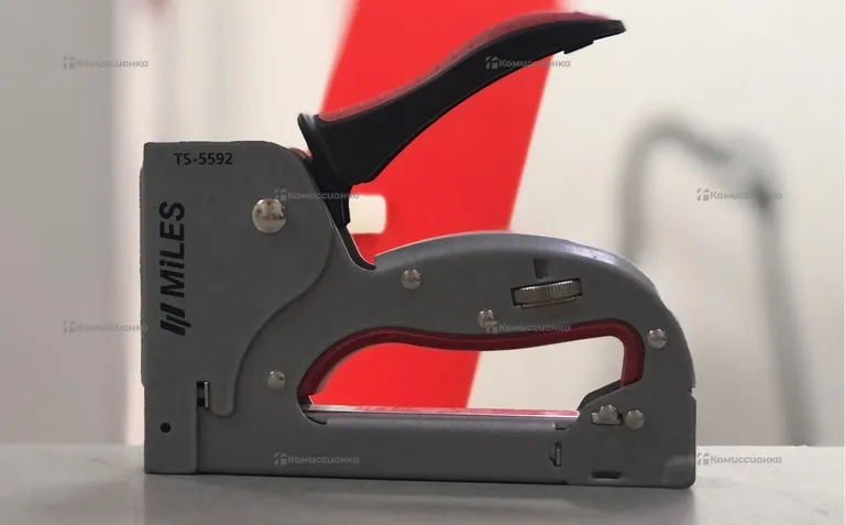Скобозабивной пистолет Miles TS-5592