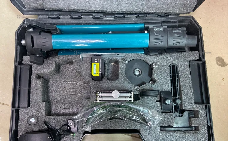 Лазерный уровень Makita 4D 16 lines rep.